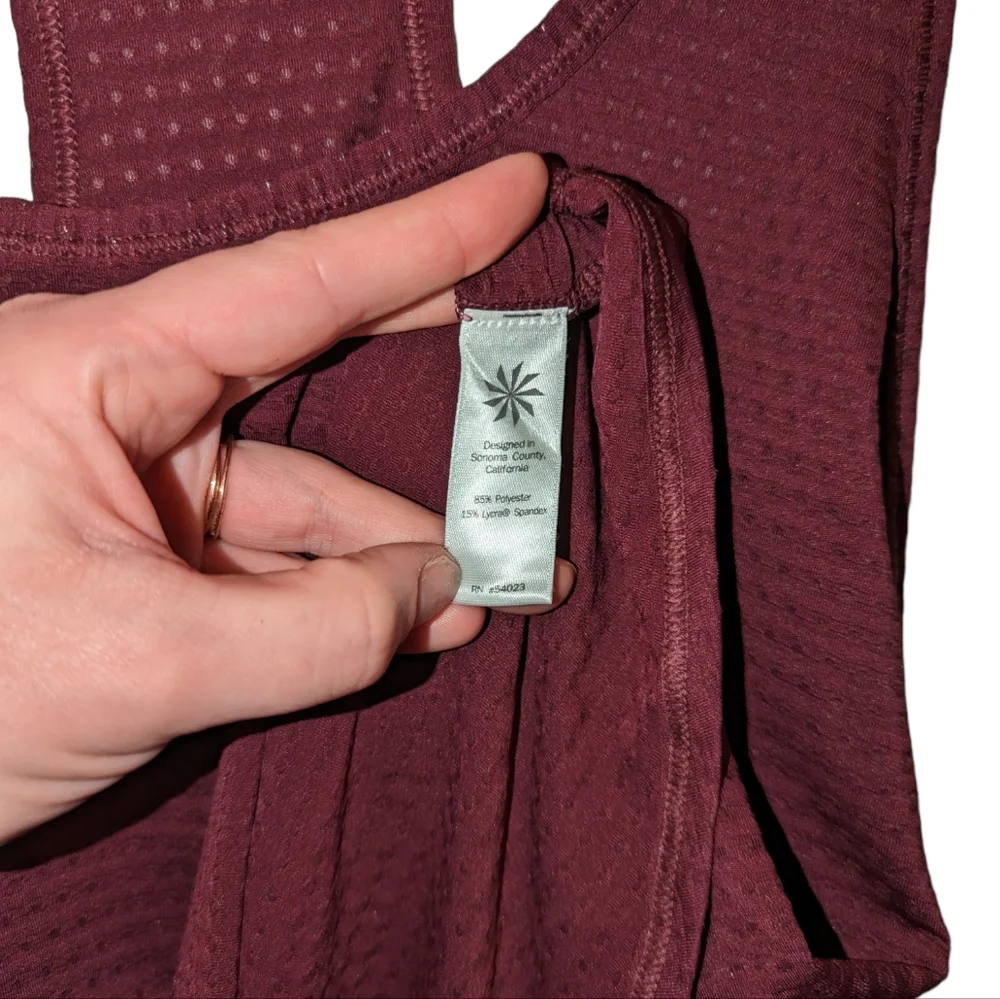 Athleta Women's Mesh Tank Top Racerback Chi Dot Maroon Burgundy Size XL - Picture 10 of 12